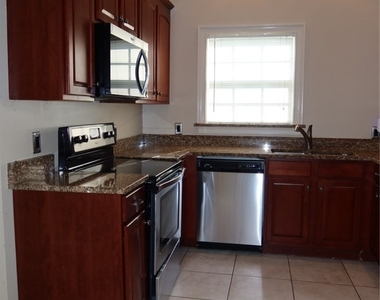 10996 Goodwin Street - Photo Thumbnail 4