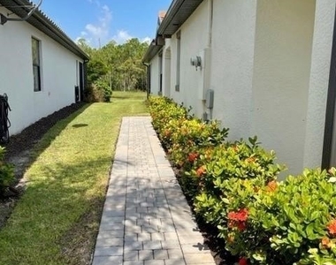 11564 Golden Oak Terrace - Photo Thumbnail 1