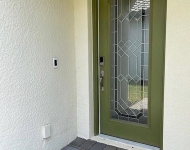 11564 Golden Oak Terrace - Photo Thumbnail 2