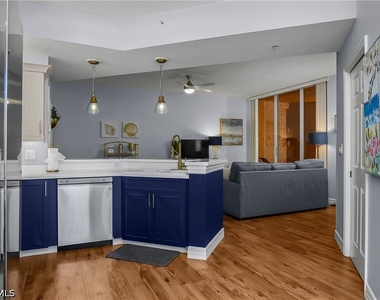 451 Bayfront Place - Photo Thumbnail 9