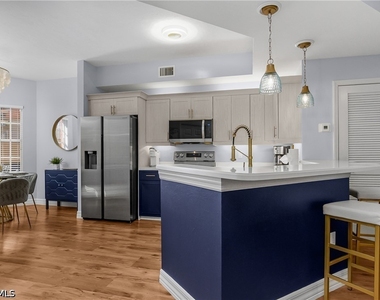 451 Bayfront Place - Photo Thumbnail 6