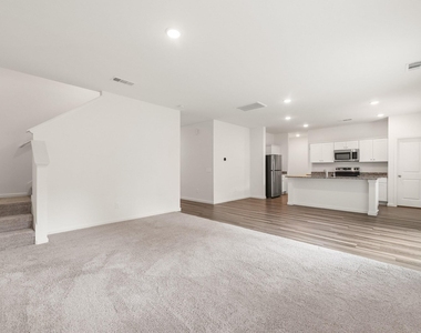 3603 Admiralty Drive - Photo Thumbnail 11