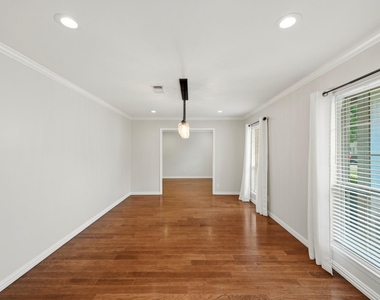 6131 Yarwell Drive - Photo Thumbnail 6