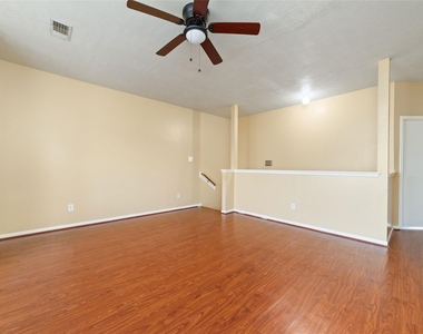 8207 Aliso Canyon Lane - Photo Thumbnail 18