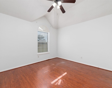 8207 Aliso Canyon Lane - Photo Thumbnail 21