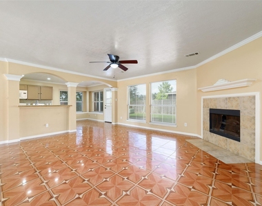 8207 Aliso Canyon Lane - Photo Thumbnail 6