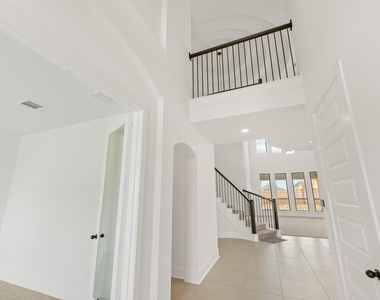 21127 Coral View Drive - Photo Thumbnail 5