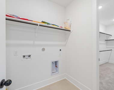 21127 Coral View Drive - Photo Thumbnail 10