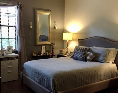9126 Chula Vista Street - Photo Thumbnail 8
