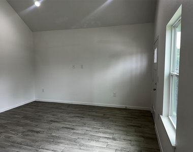 16686 E Lynbrook - Photo Thumbnail 2