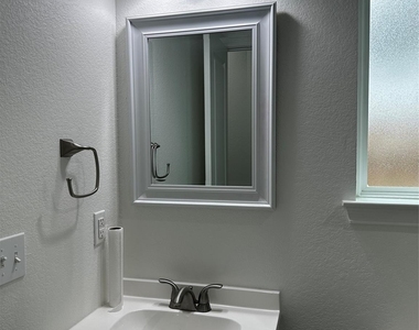 16686 E Lynbrook - Photo Thumbnail 7