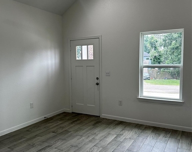 16686 E Lynbrook - Photo Thumbnail 1