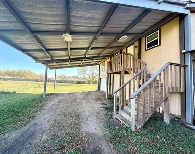 9013 Puritan Way - Photo Thumbnail 3