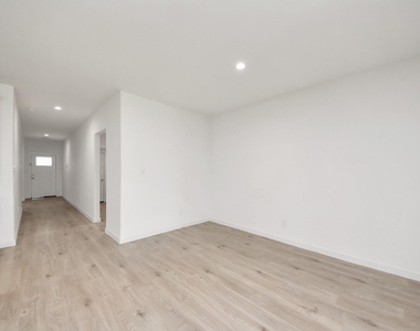 1618 Westway Drive - Photo Thumbnail 16