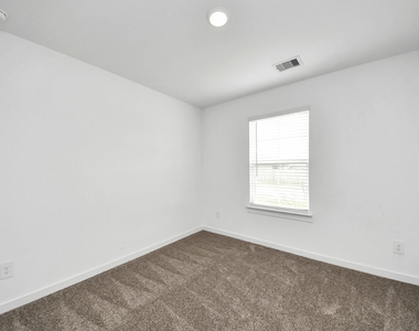 1618 Westway Drive - Photo Thumbnail 6