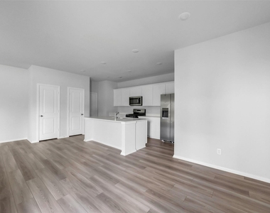 1120 Novelle Bend Drive - Photo Thumbnail 12