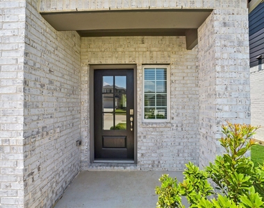 1120 Novelle Bend Drive - Photo Thumbnail 1