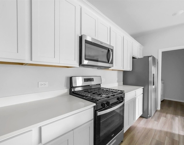 1120 Novelle Bend Drive - Photo Thumbnail 11