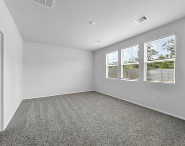 1120 Novelle Bend Drive - Photo Thumbnail 13
