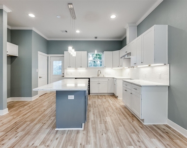 4927 E Ridge Creek Drive - Photo Thumbnail 6