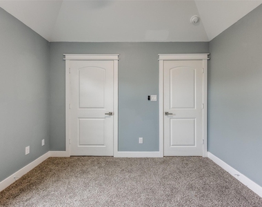 4927 E Ridge Creek Drive - Photo Thumbnail 17