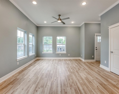 4927 E Ridge Creek Drive - Photo Thumbnail 2