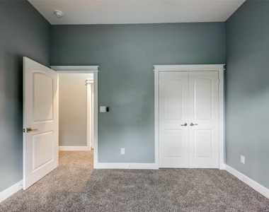 4927 E Ridge Creek Drive - Photo Thumbnail 15