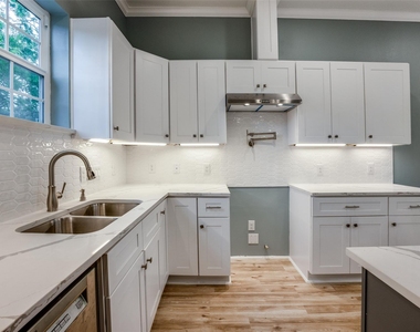 4927 E Ridge Creek Drive - Photo Thumbnail 7