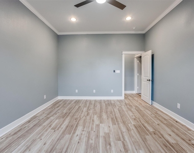 4927 E Ridge Creek Drive - Photo Thumbnail 10