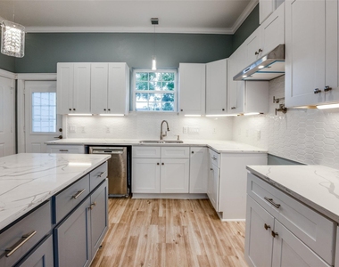 4927 E Ridge Creek Drive - Photo Thumbnail 8