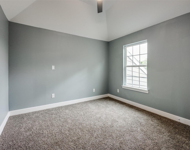 4927 E Ridge Creek Drive - Photo Thumbnail 16