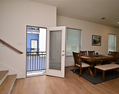 1117 W 16th Street - Photo Thumbnail 19