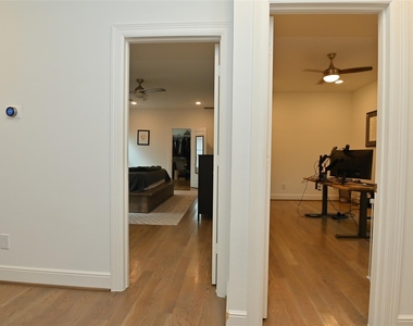 1117 W 16th Street - Photo Thumbnail 40