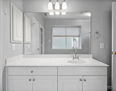 421 Livingstone Lane - Photo Thumbnail 19