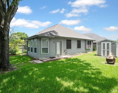 421 Livingstone Lane - Photo Thumbnail 3