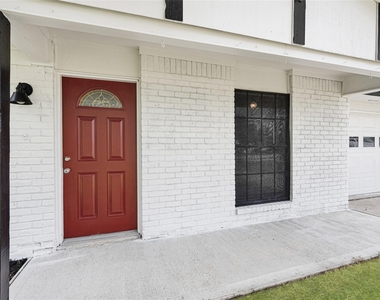 622 N 13th Street - Photo Thumbnail 2