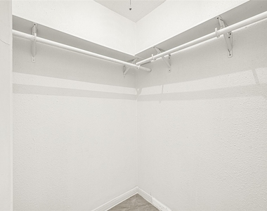622 N 13th Street - Photo Thumbnail 15
