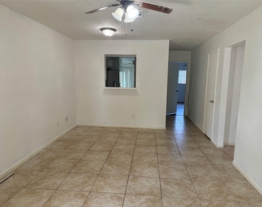 9330 Tooley Drive - Photo Thumbnail 6