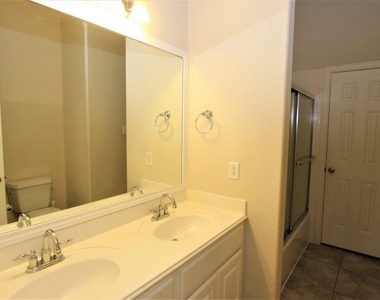 8902 Peach Oak Crossing - Photo Thumbnail 17