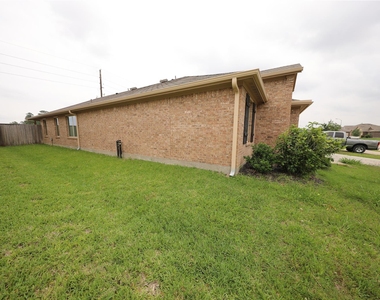 23210 Royal Tiger Road - Photo Thumbnail 1