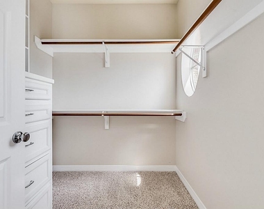 513 Leverkuhn Street - Photo Thumbnail 16