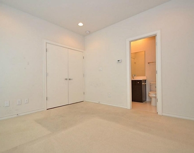2713 Clay Street - Photo Thumbnail 21
