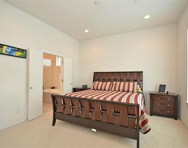 2713 Clay Street - Photo Thumbnail 14