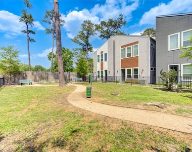 564 Janisch Road - Photo Thumbnail 3