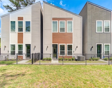 564 Janisch Road - Photo Thumbnail 4