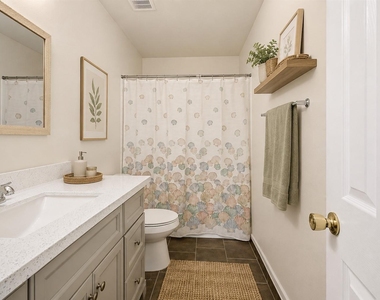 18010 Quiet Stream Court - Photo Thumbnail 13