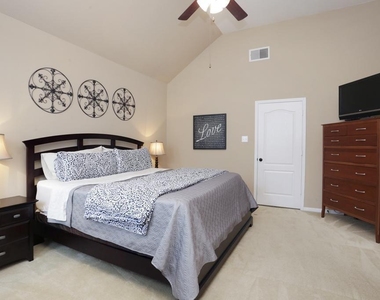6314 Tolstin Lakes Lane - Photo Thumbnail 14