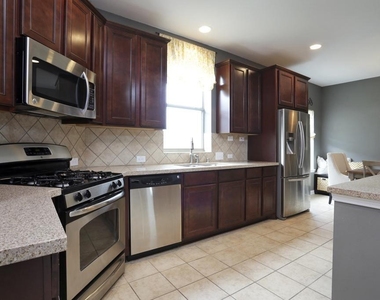 6314 Tolstin Lakes Lane - Photo Thumbnail 10