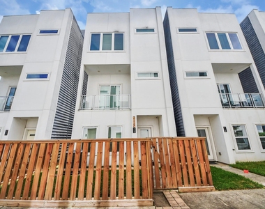 2116 Naomi Street - Photo Thumbnail 1