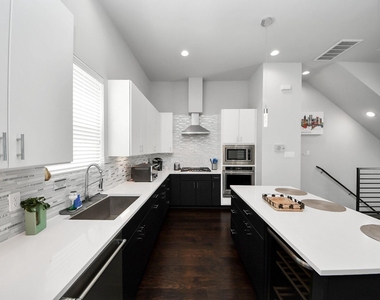 2116 Naomi Street - Photo Thumbnail 16